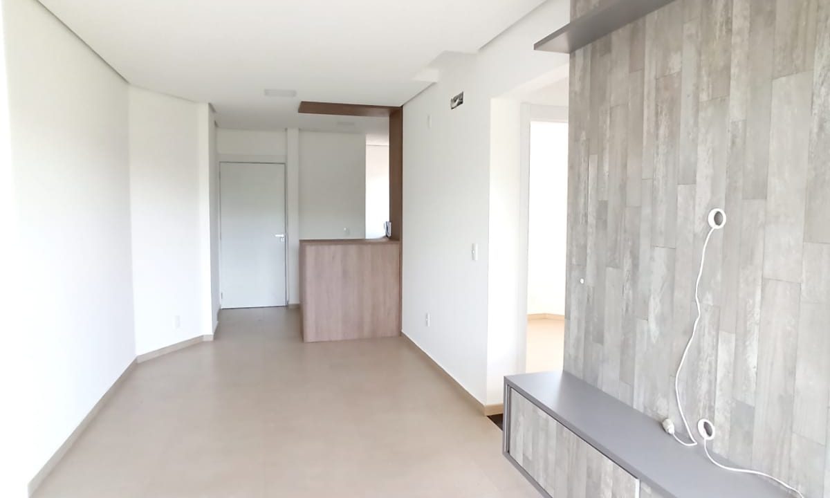 Apto Grando Ed. Pátio (10)