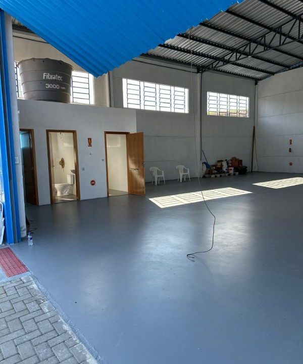 Barracão R$ 4.200,00 com 202m (7)
